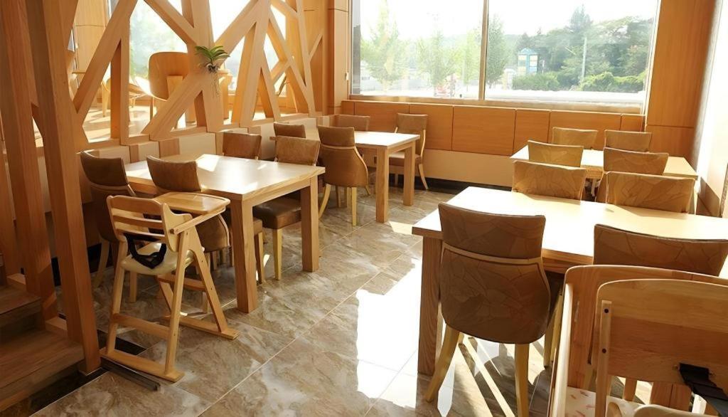 Arisu Gyeongju Hotel Екстер'єр фото