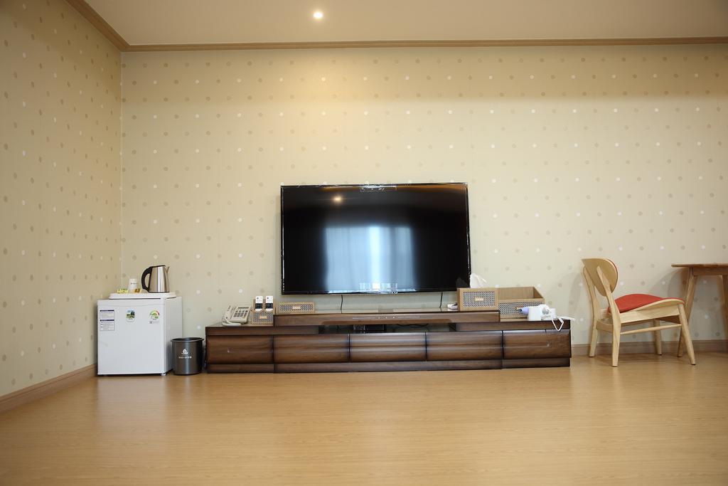 Arisu Gyeongju Hotel Екстер'єр фото